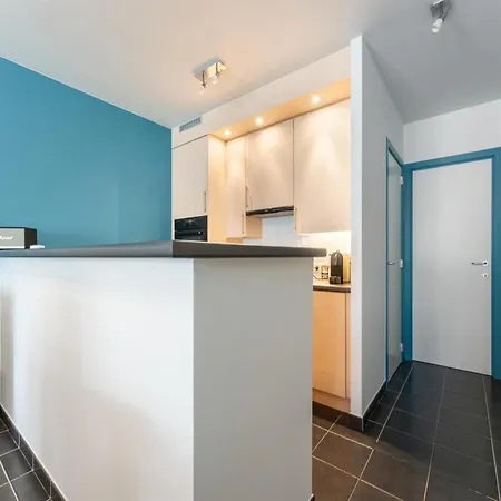 In Near Belgium Pier Apartament *